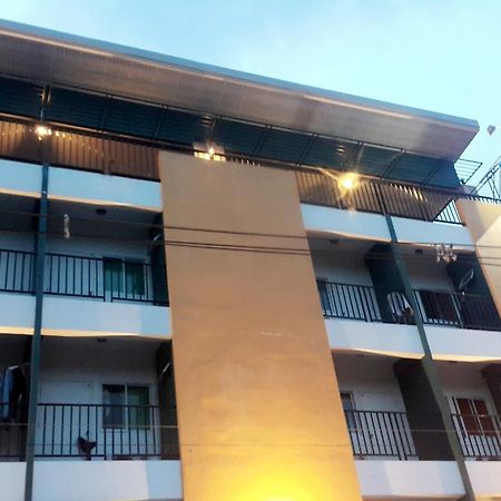Boss House Hostel Nakhon Si Thammarat Exterior photo