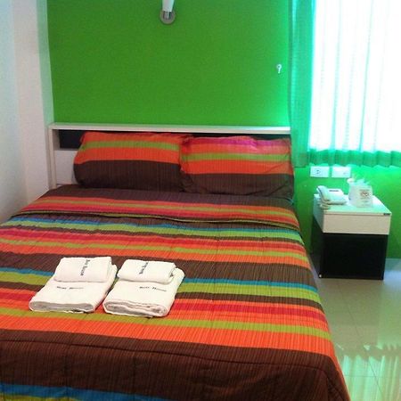 Boss House Hostel Nakhon Si Thammarat Exterior photo