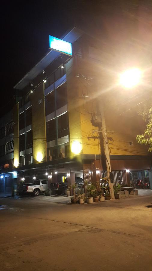 Boss House Hostel Nakhon Si Thammarat Exterior photo